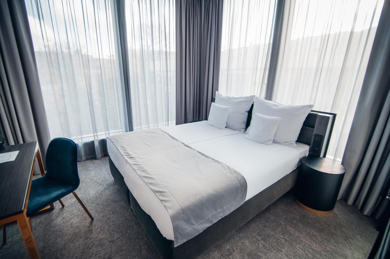 Hotel Liberte 33 BW Premier Collection 포즈난 외부 사진